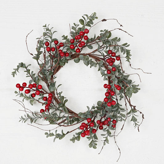 31522- 14in(6.5)Wreath-Vintage flocked boxwood w. red berrie